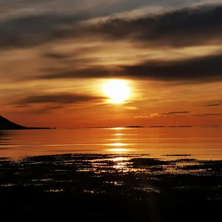 Midnight Sun And Nature アパート *